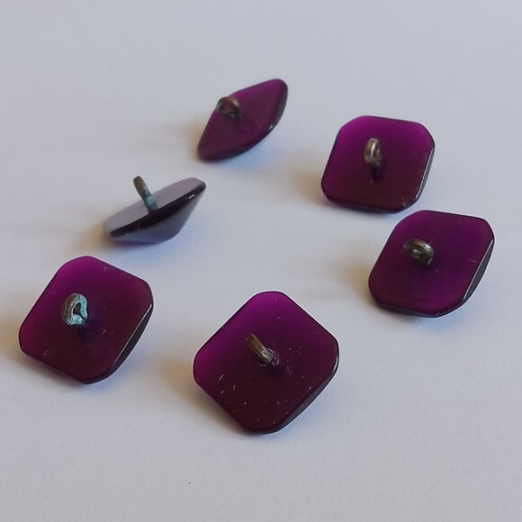 6 Purple Vintage Sewing Buttons - Picture 2 of 12
